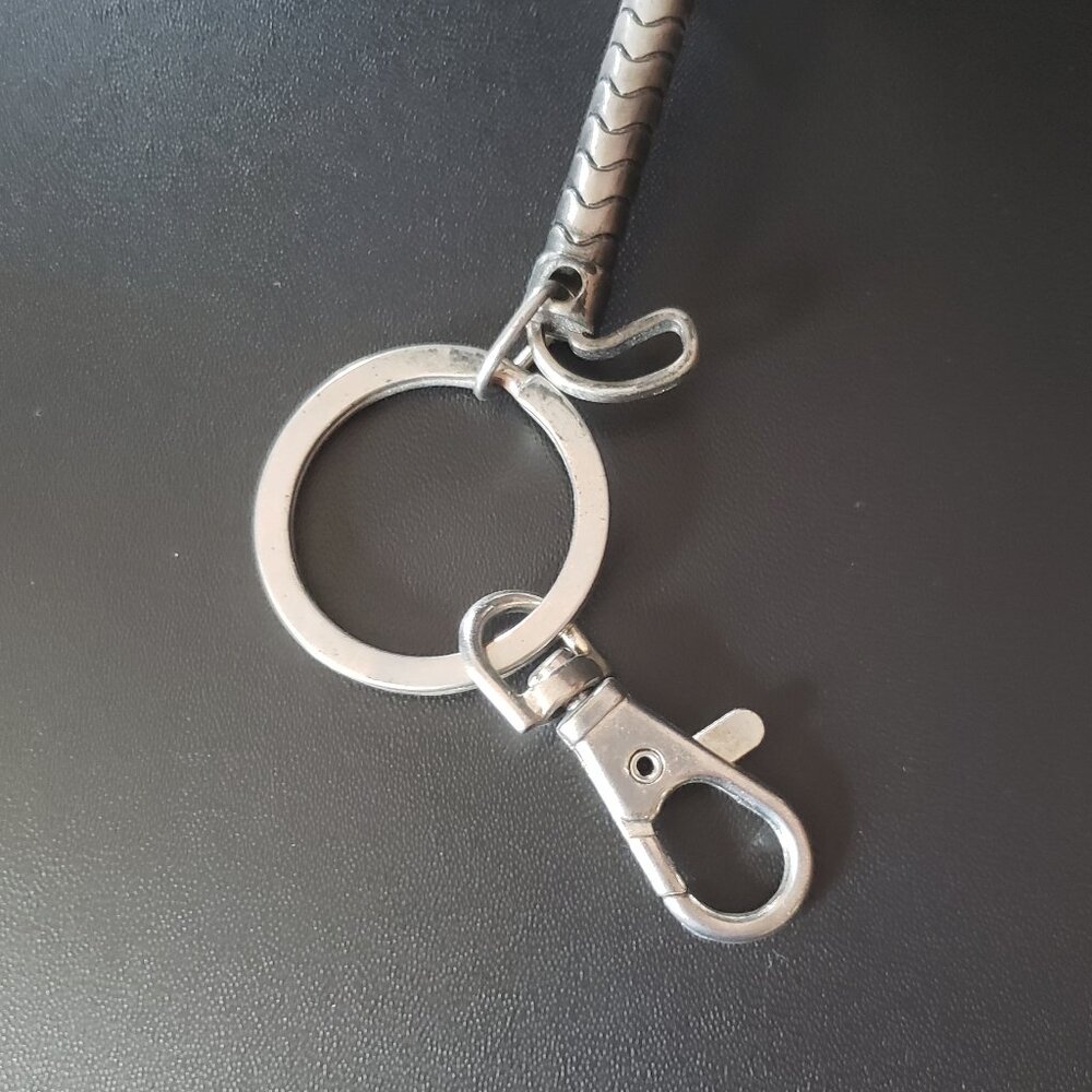 Marvel Thor Mjolnir Hammer key chain - Picture 4 of 5